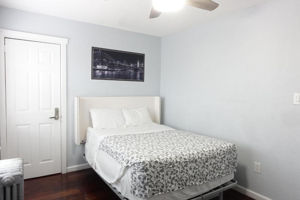 Best Home To Visit NYC+Hot Tub+EWR Airport+Free Parking